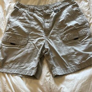Wrangler Light Gray Cargo Shorts